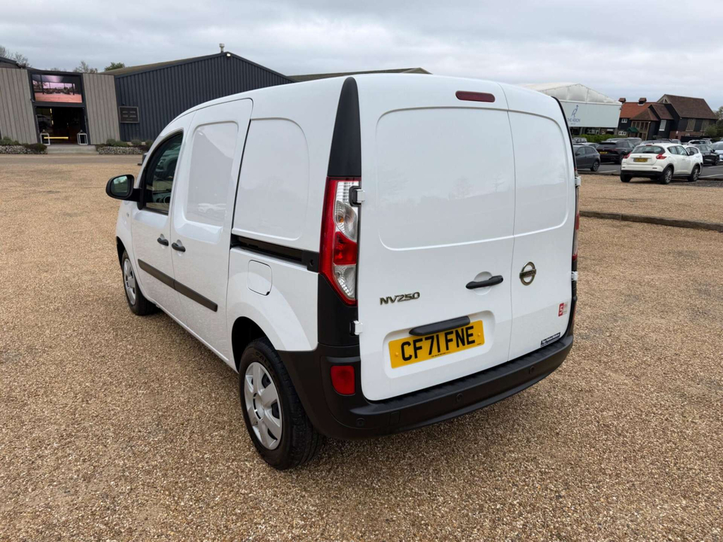 Nissan NV250 Acenta L1 Euro 6 Ss White #5