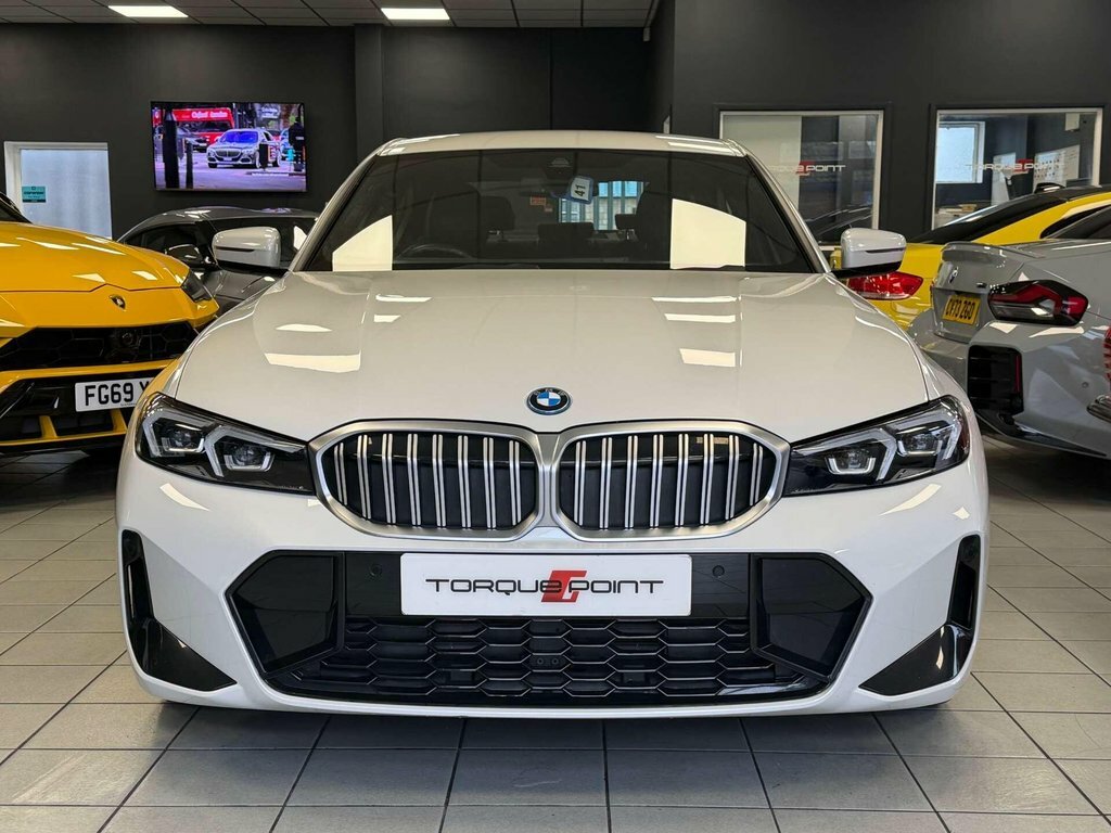 BMW 3 Series 2.0 330E M Sport #4