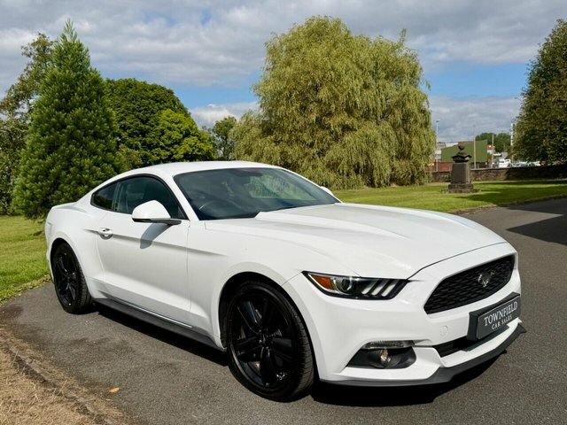 Ford Mustang 2.3T Ecoboost Fastback Euro 6 3 White