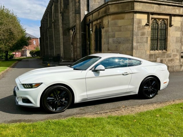 Ford Mustang Gt Red #22