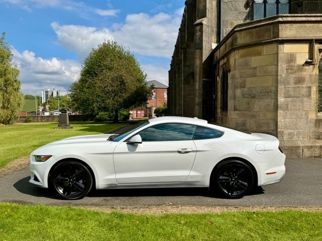 Ford Mustang Gt Red #23