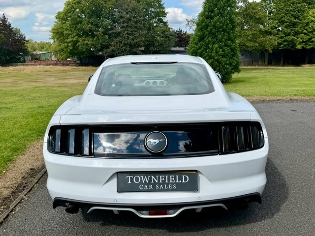 Ford Mustang Gt Red #29