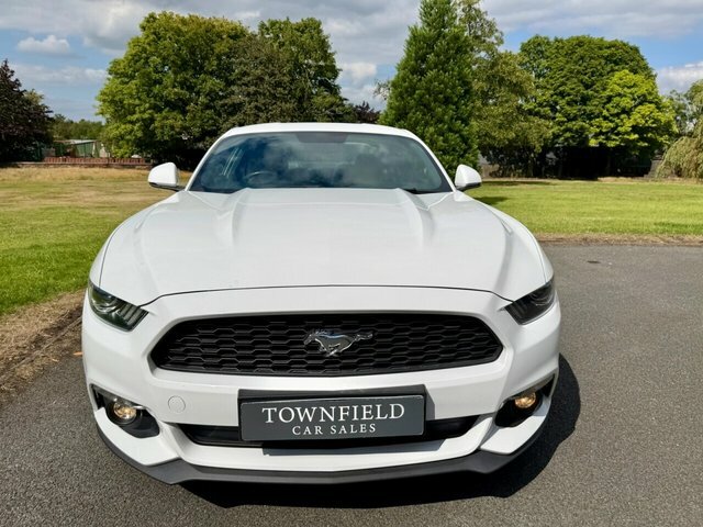 Ford Mustang 2.3T Ecoboost Fastback Euro 6 3 White #4