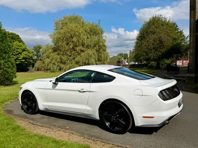 Ford Mustang Gt Red #24