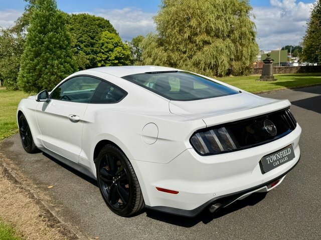Ford Mustang Gt Red #26