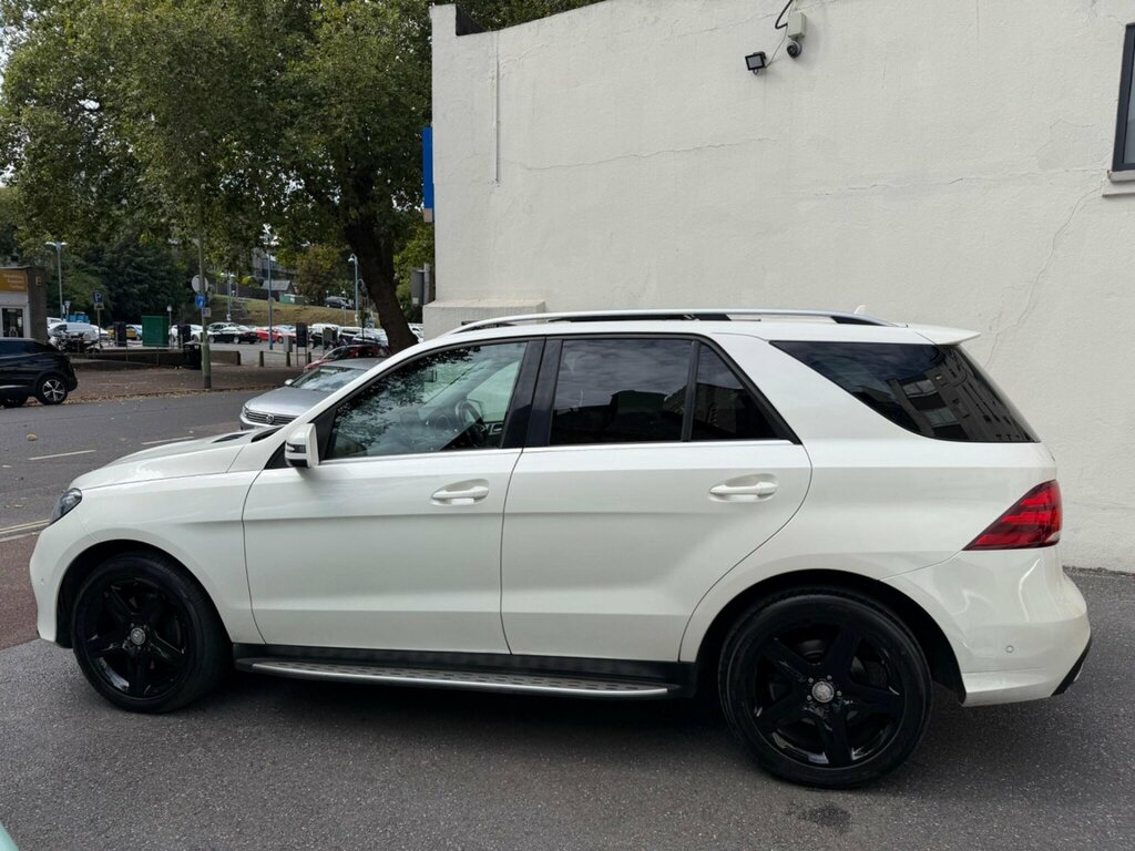 Mercedes-Benz GLE Class 3.0 Gle350d V6 Amg Line Premium G-tronic 4Matic WL16DPN White #4