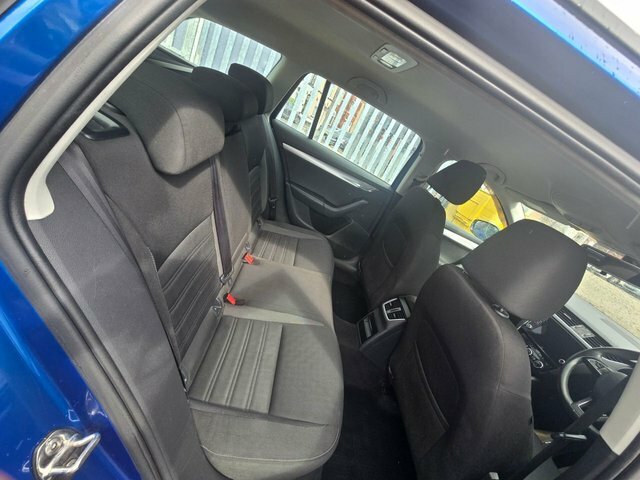 Skoda Octavia 1.5 Tsi Se Black #8