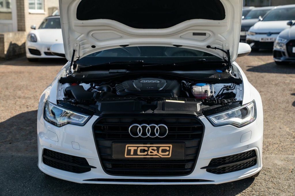 Audi A6 Saloon 2L Black Edition White #5