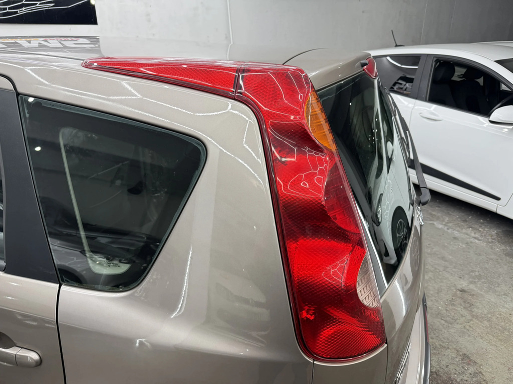 Nissan Note Hatchback Beige #38