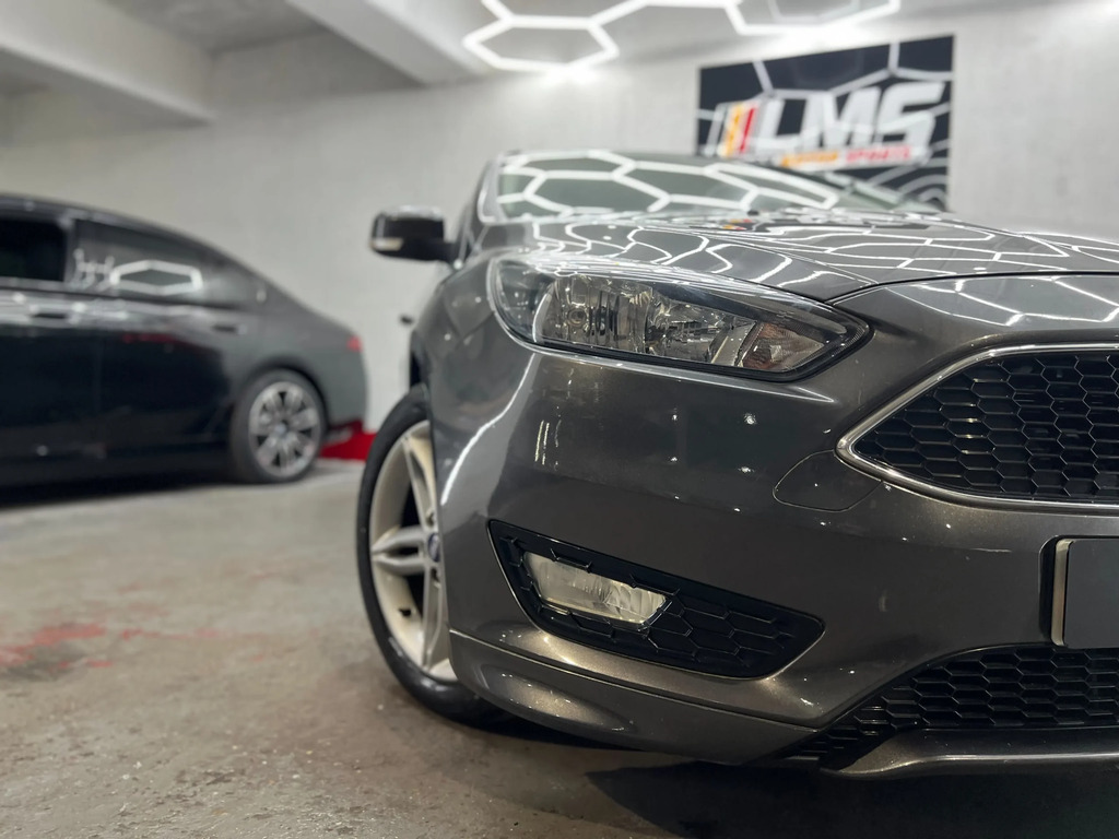Ford Focus Hatchback Blue #47