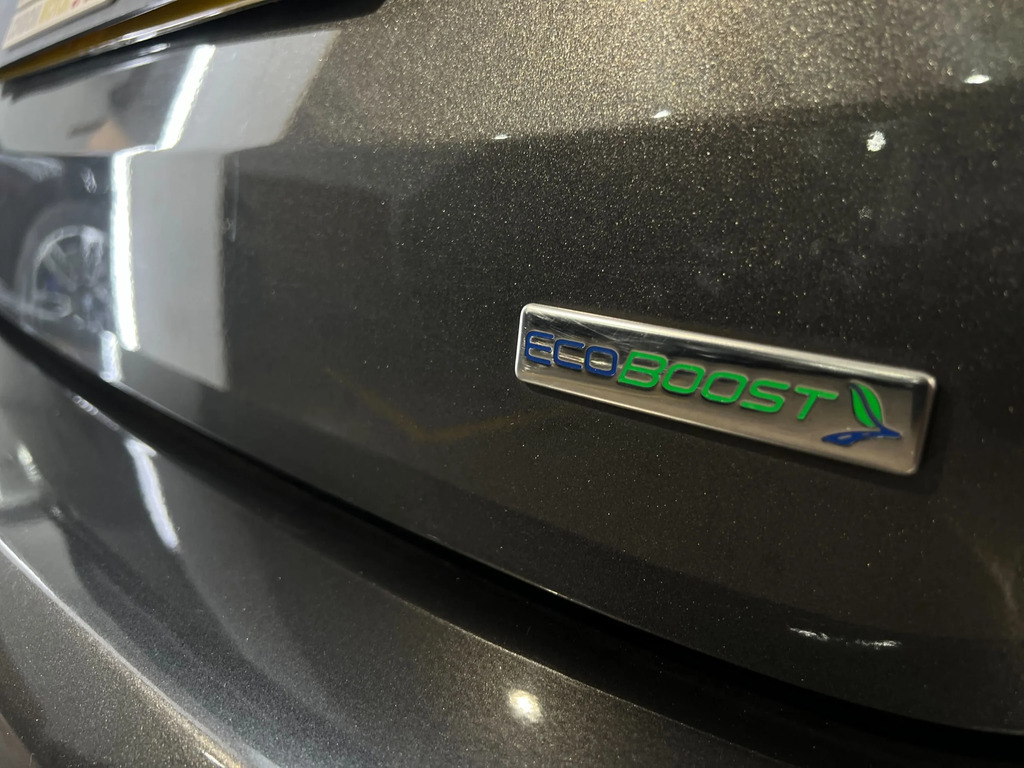Ford Focus Hatchback Blue #117