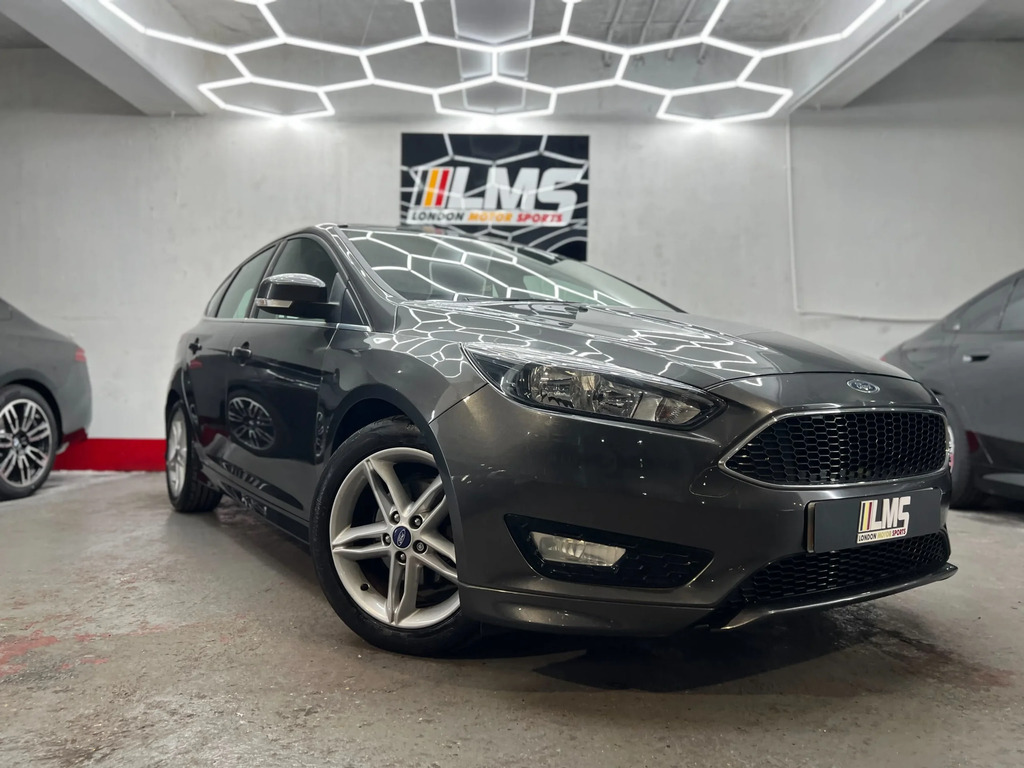 Ford Focus Hatchback Blue #39