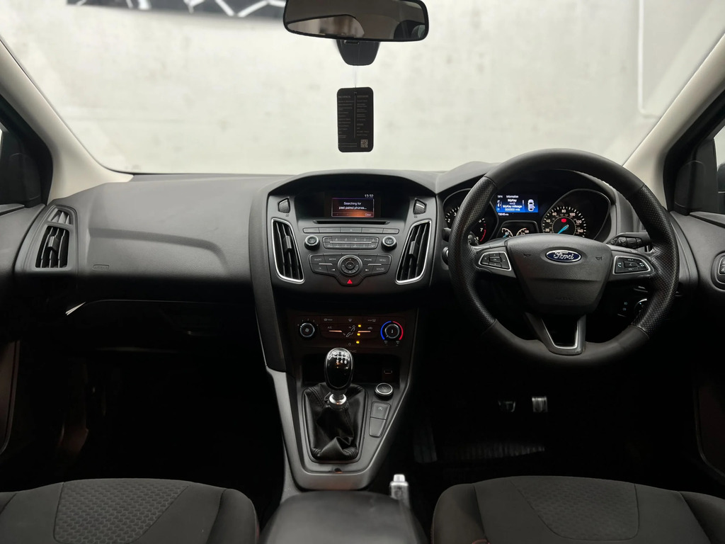 Ford Focus Hatchback Blue #68