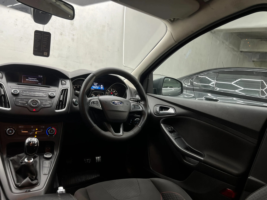 Ford Focus Hatchback Blue #65
