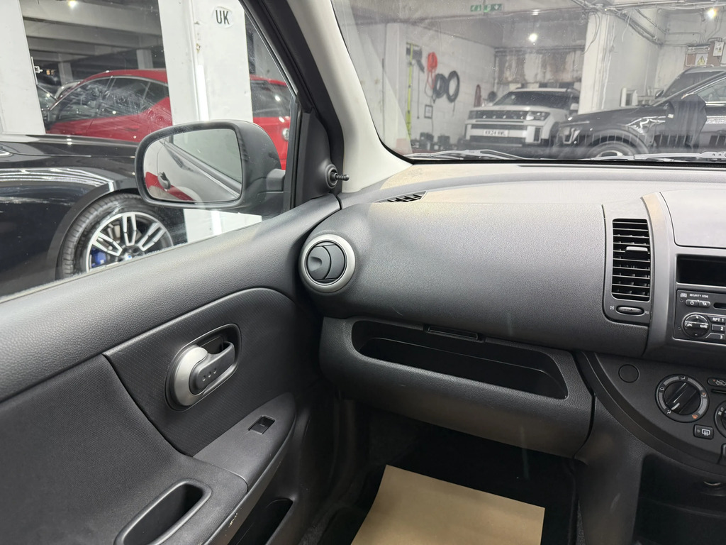 Nissan Note Visia Silver #45