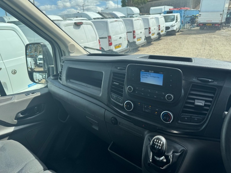 Ford Transit Custom 350 Leader C C HJ72UZA White #5