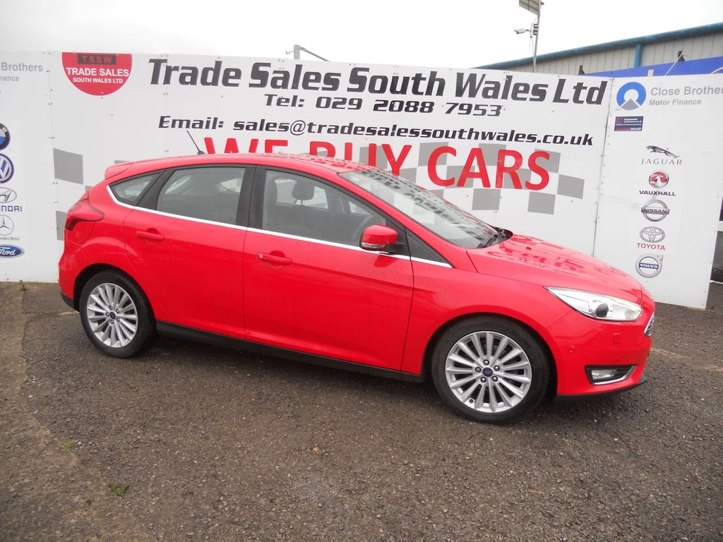 Ford Focus 1.0 Ecoboost 125 Titanium X Red