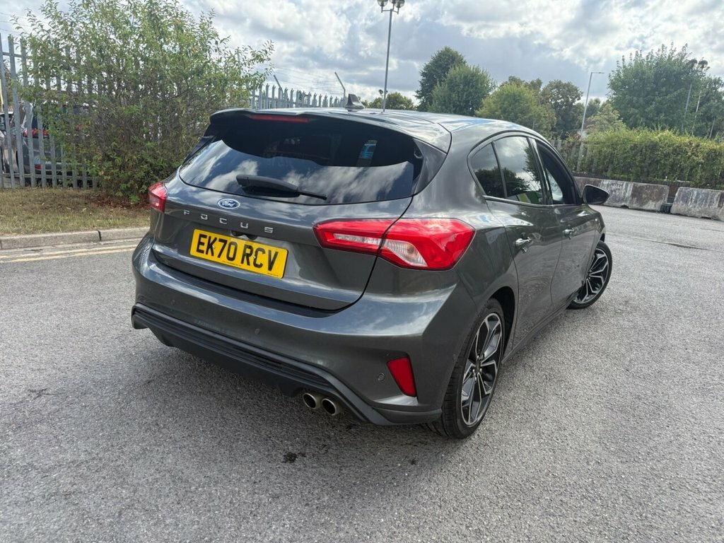 Ford Focus Hatchback EK70RCV Grey #3