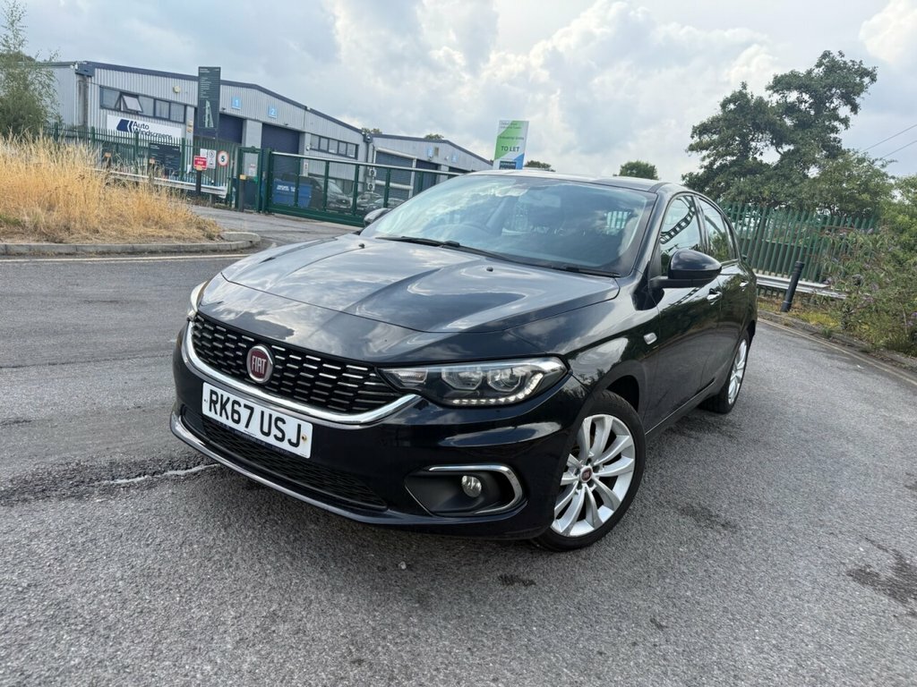 Fiat Tipo 1.4L Lounge Black