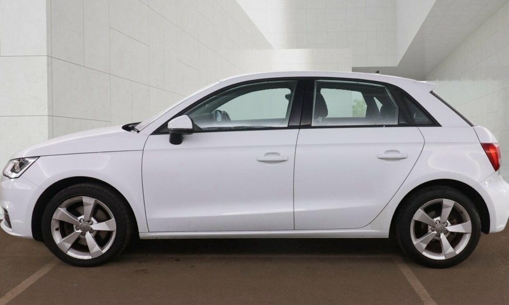 Audi A1 1.4L Sport WD17JGY White #5