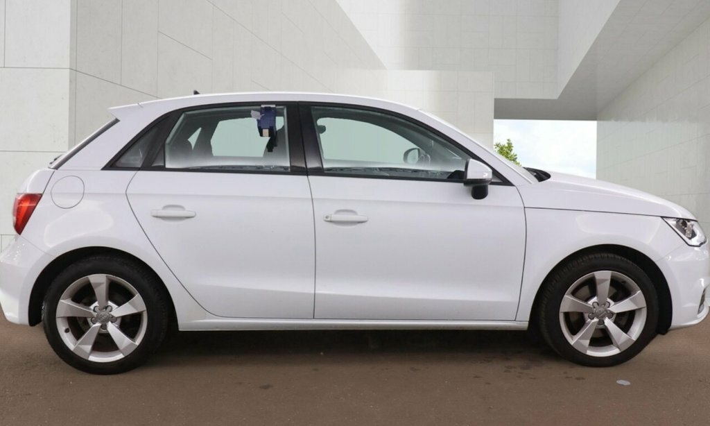 Audi A1 1.4L Sport WD17JGY White #6