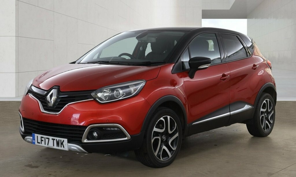Renault Captur 1.2L Signature Nav Red