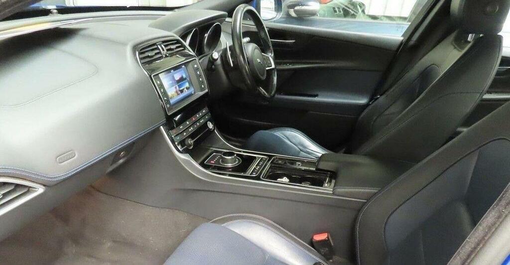 Jaguar XE 2.0D R-sport Euro 6 Ss Blue #2