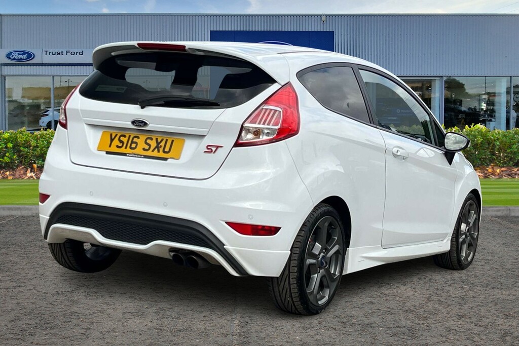 Ford Fiesta 1.6 Ecoboost St-2 White #4