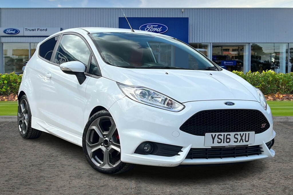 Ford Fiesta 1.6 Ecoboost St-2 White