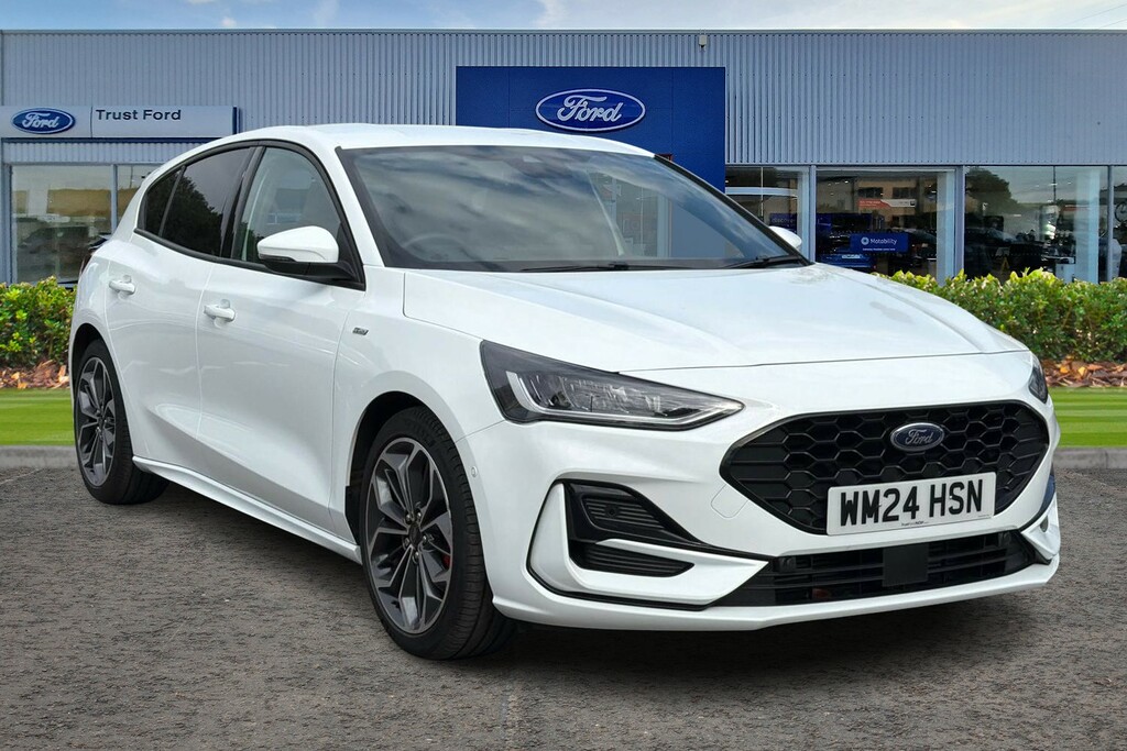 Ford Focus 1.0 Ecoboost Hybrid Mhev St-line X With Bo Ke White