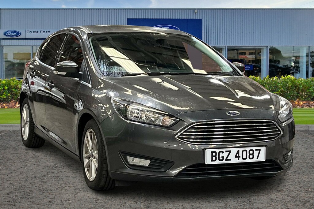 Ford Focus 1.0 Ecoboost Zetec 5Dr- Sat Nav Grey