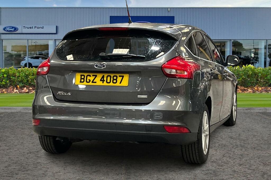 Ford Focus 1.0 Ecoboost Zetec 5Dr- Sat Nav BGZ4087 Grey #4