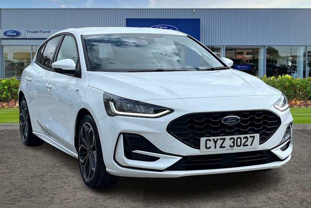 Ford Focus 1.0 Ecoboost Hybrid Mhev 155 St-line X H White