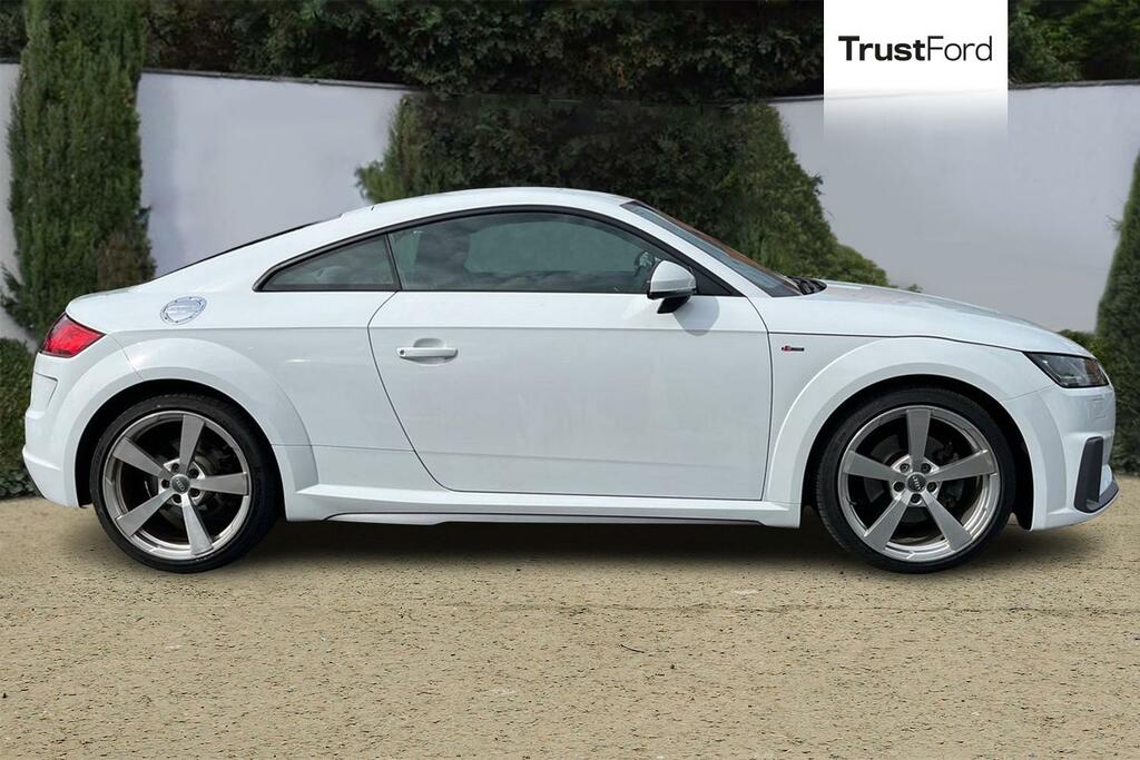 Audi TT 40 Tfsi S Line S Tronic Tech Pack- Parking S VN19YHC White #3