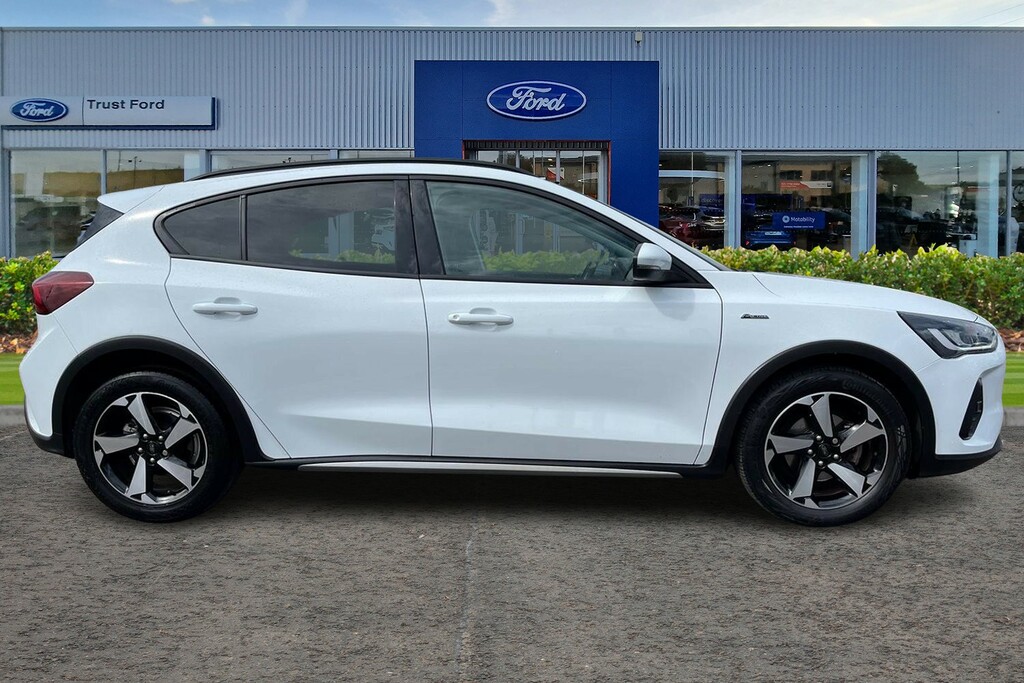Ford Focus 1.0T Ecoboost Active Hatchback E YUI8597 White #3