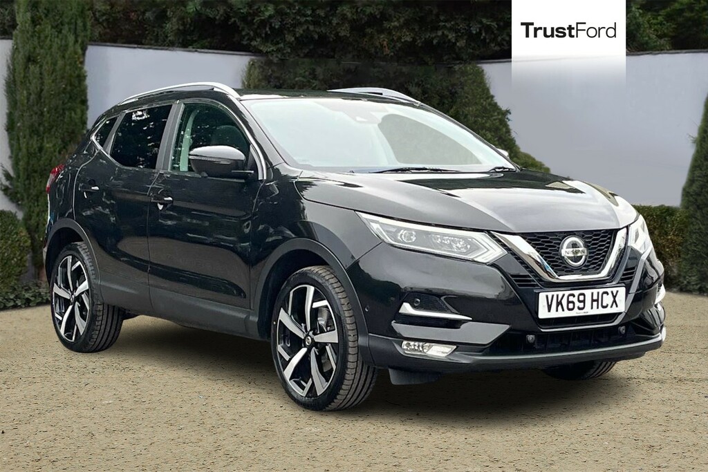 Nissan Qashqai 1.3 Dig-t Tekna Black