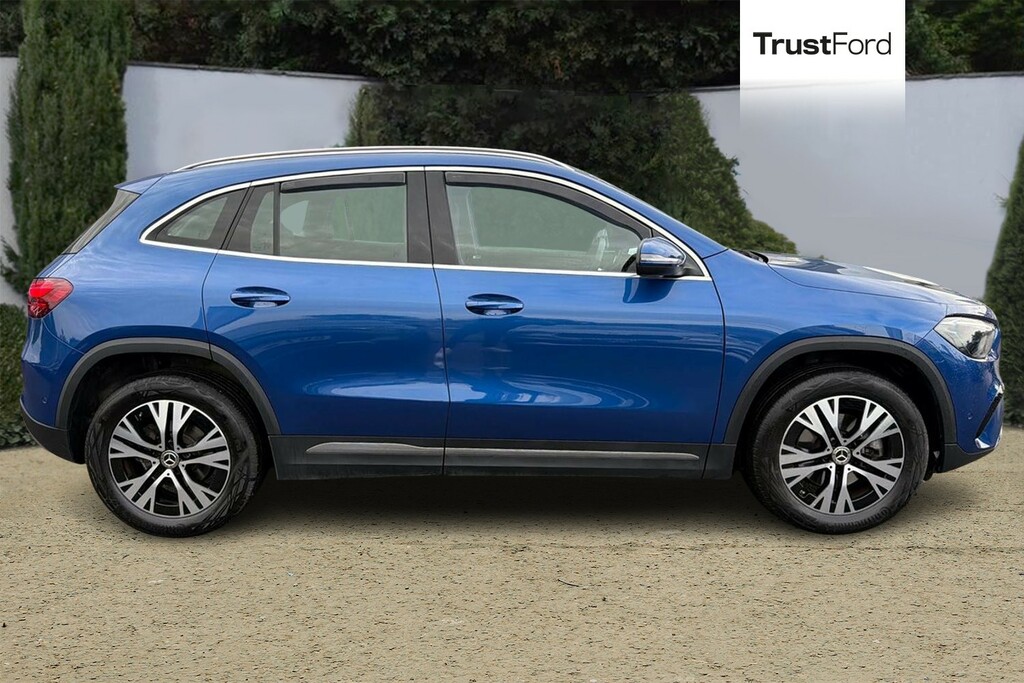 Mercedes-Benz GLA Class 1.3 Gla200h Mhev Sport Executive Suv WX74UGC Blue #3