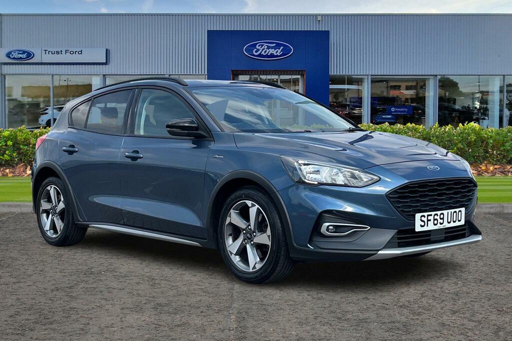 Ford Focus 1.0T Ecoboost Active Hatchback E Blue