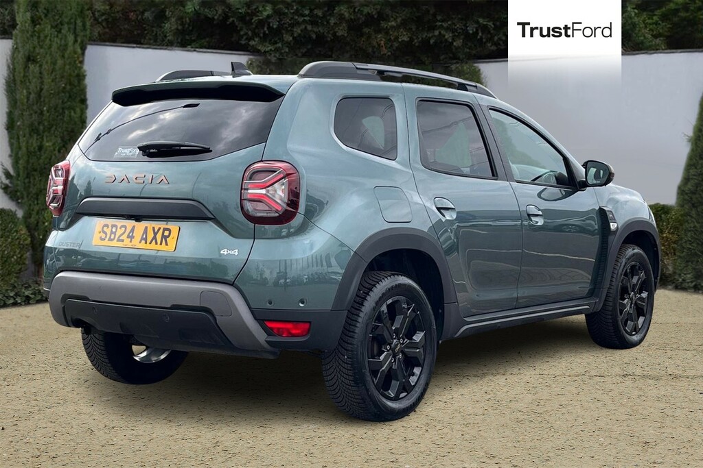 Dacia Duster 1.5 Blue Dci Extreme Suv 4Wd Eur SB24AXR Green #4