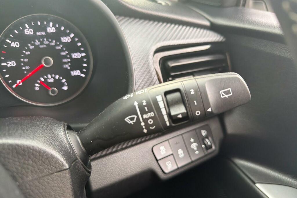 Kia Stonic 1.0 T-gdi 2 Euro 6 Ss Black #15