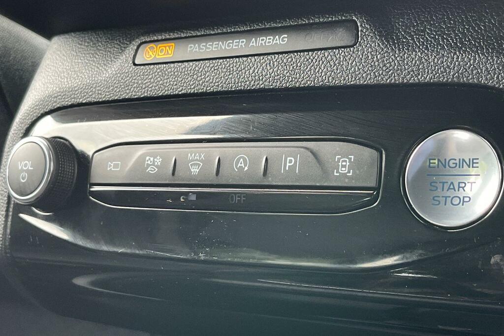 Ford Kuga St-line Black #31
