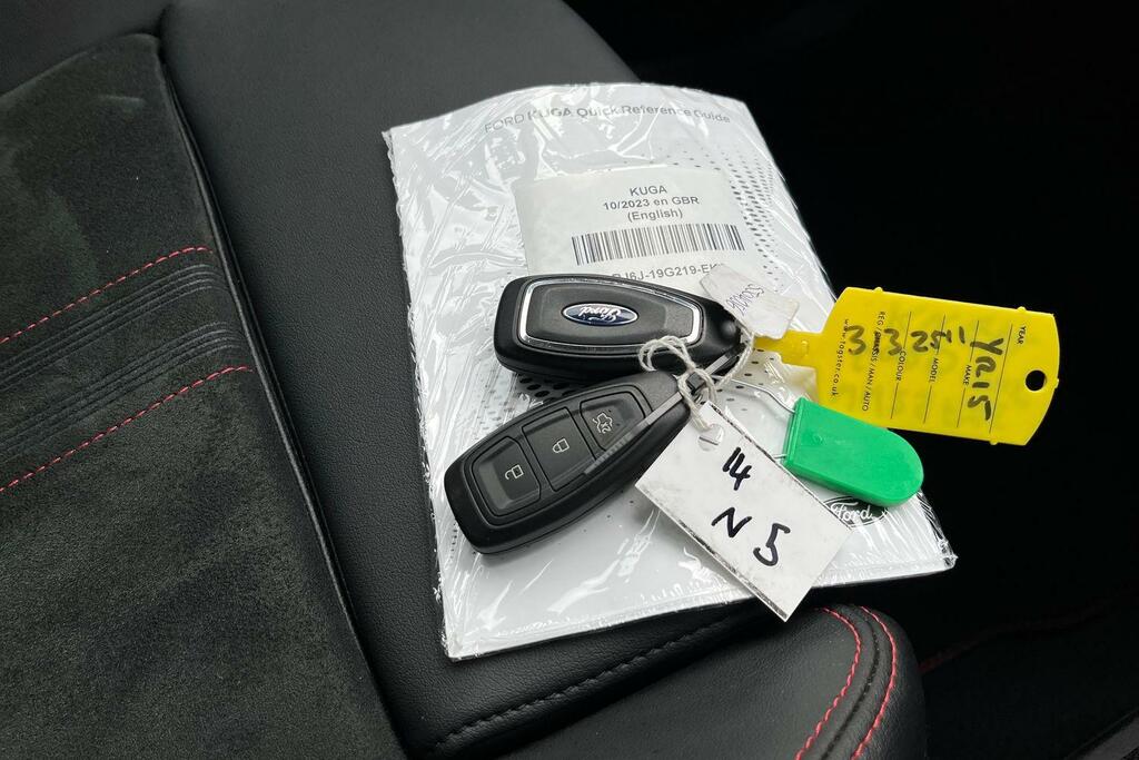 Ford Kuga St-line Black #22
