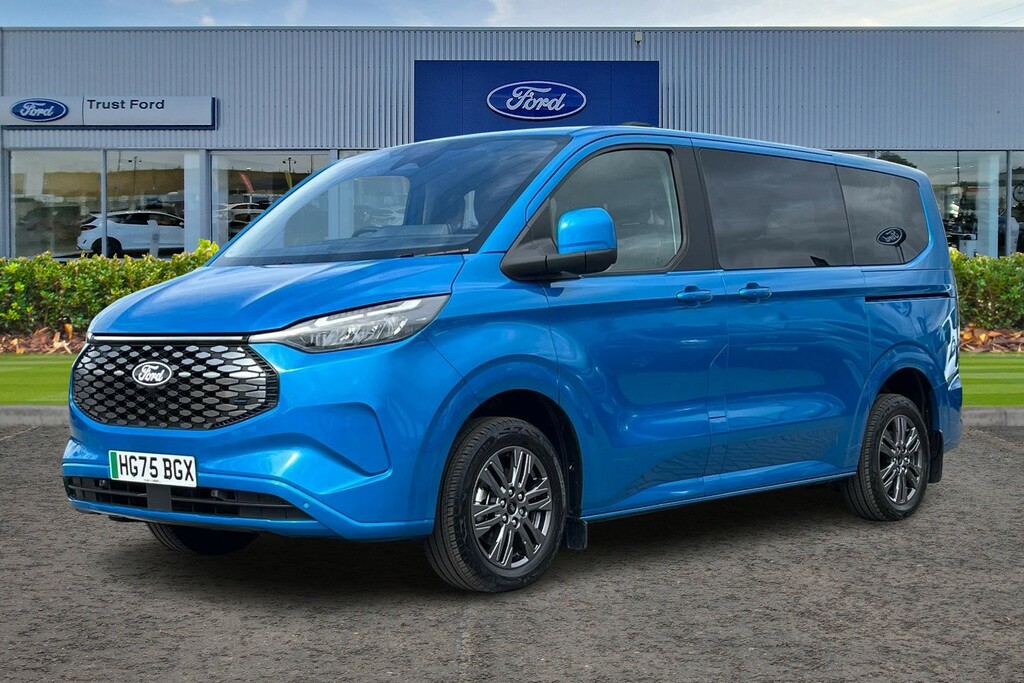 Ford Tourneo Custom 340 65Kwh Titanium Minibus Double Cab Blue #5