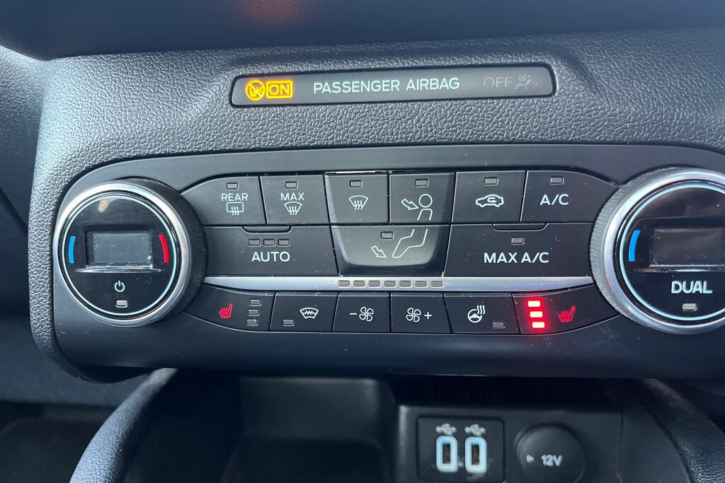 Ford Kuga Titanium Edition 1.5 Ecoblue Blue #30