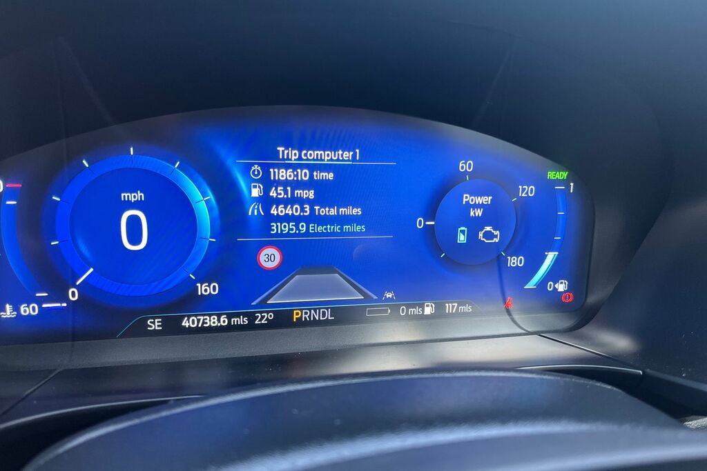 Ford Kuga Titanium Edition 1.5 Ecoblue Blue #40