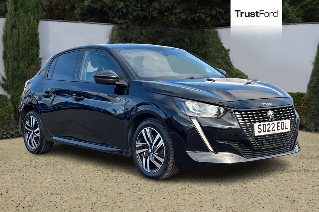 Peugeot 208 1.2 Puretech Allure Premium Hatchback M Black