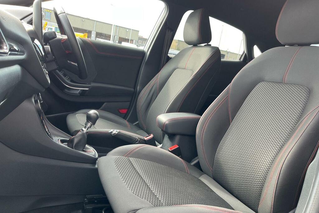 Ford Puma Hatchback Silver #18