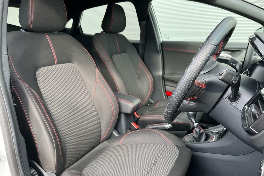 Ford Puma Hatchback Silver #16