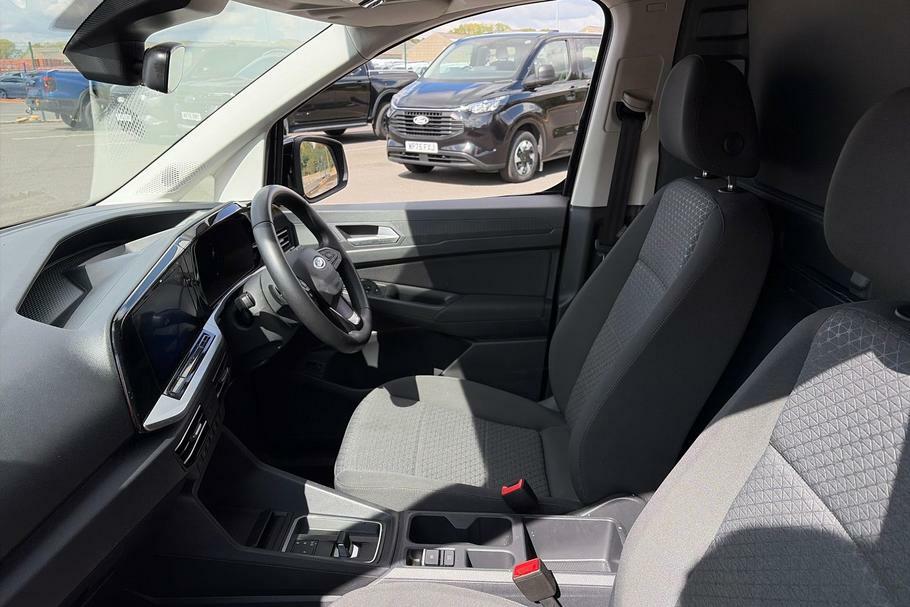 Ford Transit Connect 250 Limited L2 Lwb 1.5 Ecoboost Phev 150Ps WR75ZBP Black #3