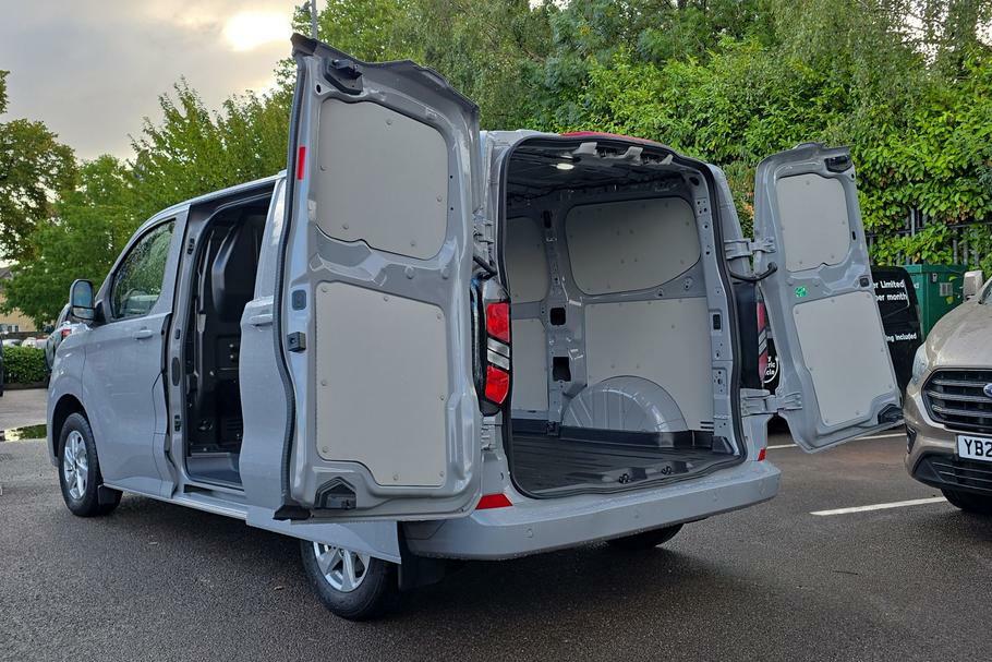 Ford Transit Custom 280 Limited L1 Swb Fwd 2.0 Ecoblue 136Ps H1 Low Ro HT75EFO Grey #6